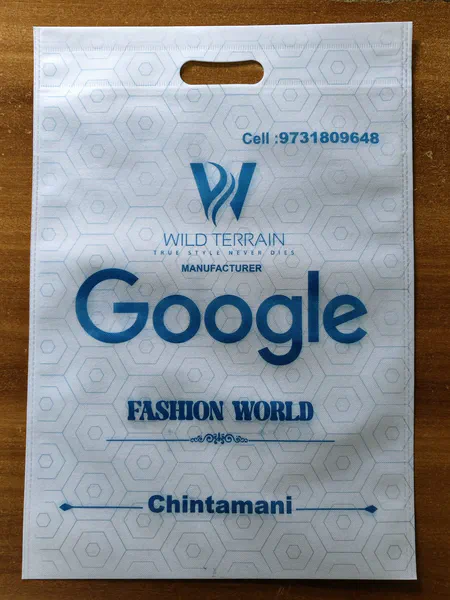 Printed D-cut bag for a fashion store in Chintamani